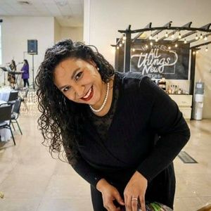 Meet your Posher, Crystal